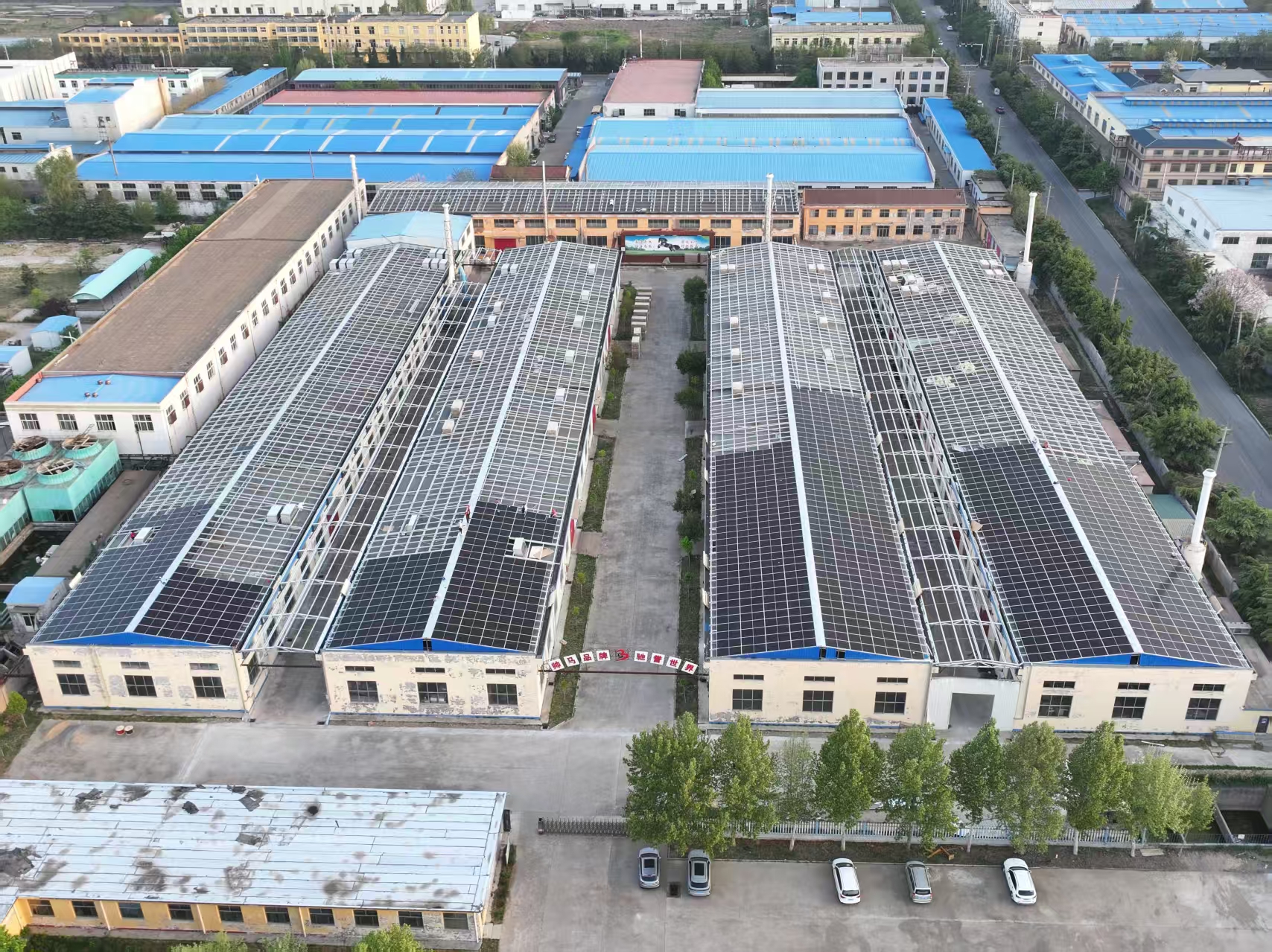中国山东屋顶太阳能电站2.8MW